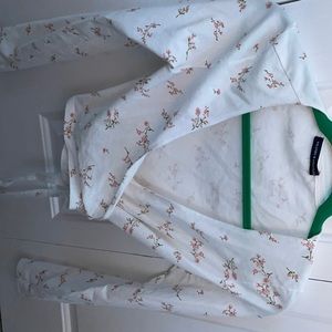 Brandy Melville Wrap Top. Smoke Free Home